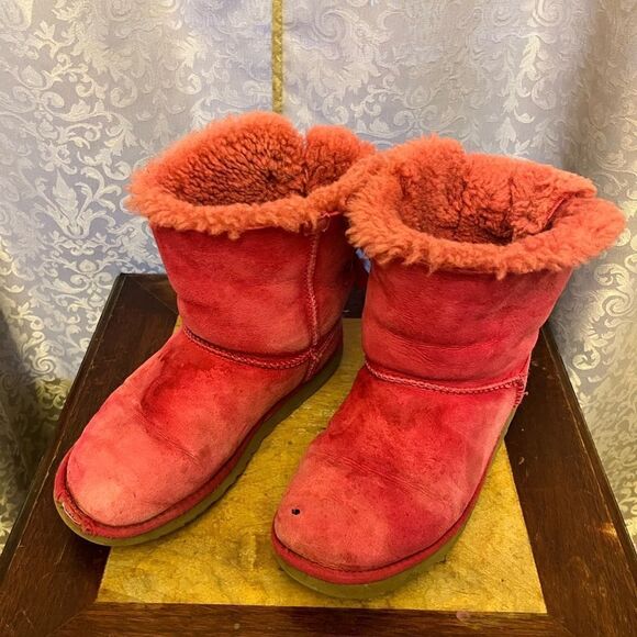 UGG Pink Boots With BowsโSize 8 WORNโUSED - Picture 14 of 15